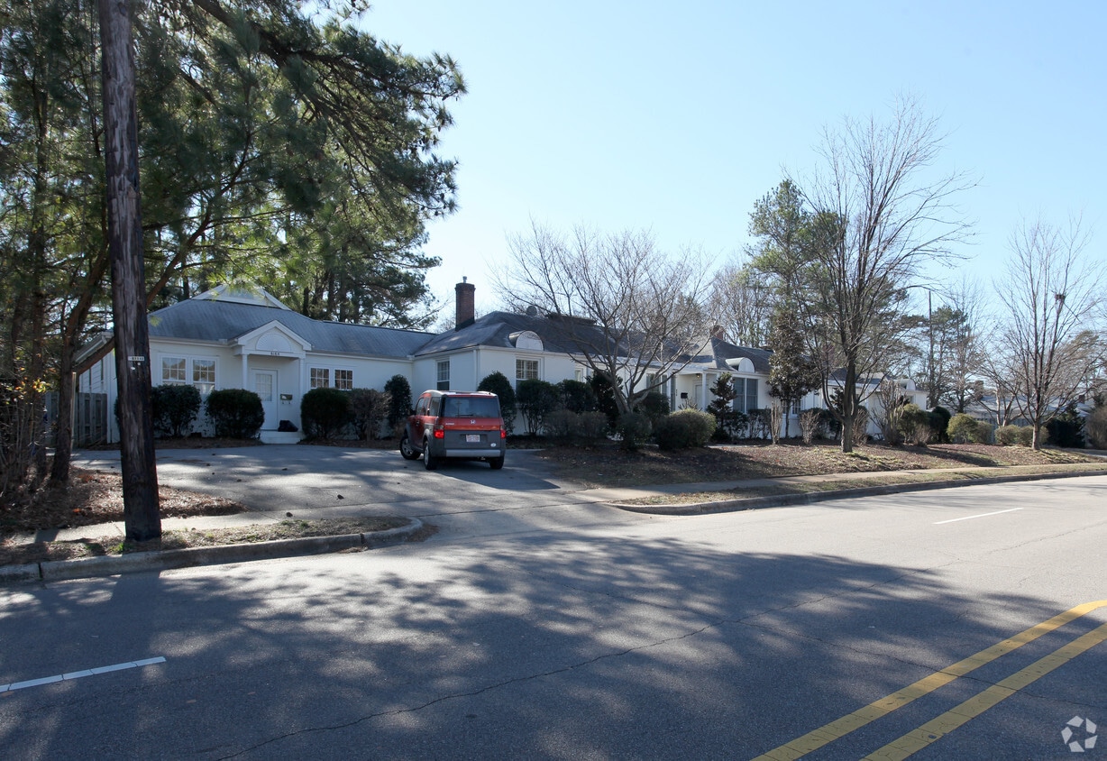 Primary Photo - 602-616 E Whitaker Mill Rd