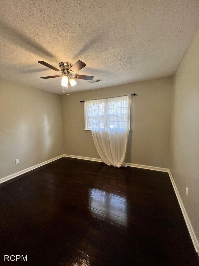 3 br, 1.5 bath House 385 Mobbs School Rd. House Rental in Arab, AL