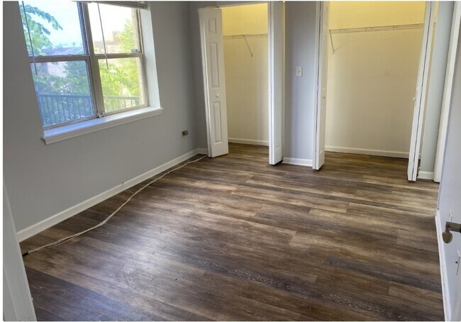 Foto del edificio - 2116 W Madison St