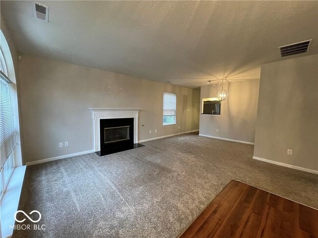 Building Photo - 1631 River Shore Pkwy