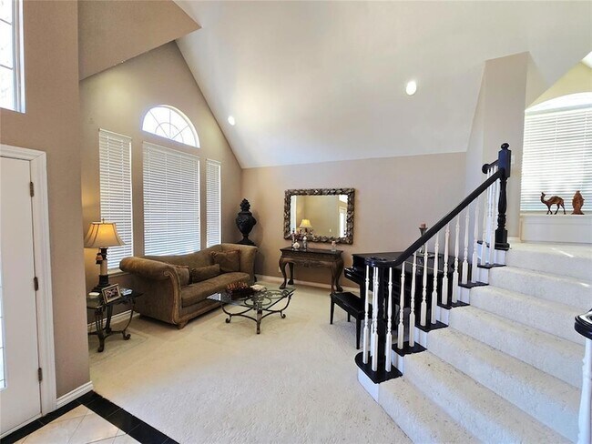 Building Photo - 14509 Oakmond Rd