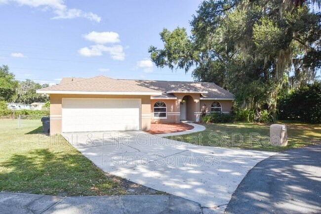 Foto del edificio - 5102 Christopher Ct