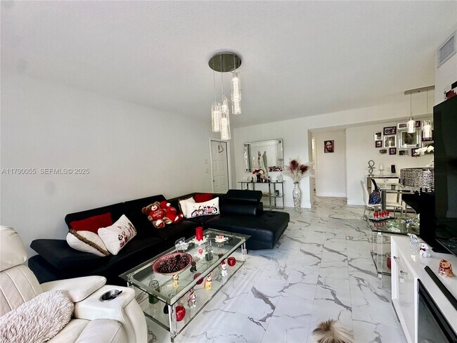 Foto del edificio - 1200 SW 113th Terrace