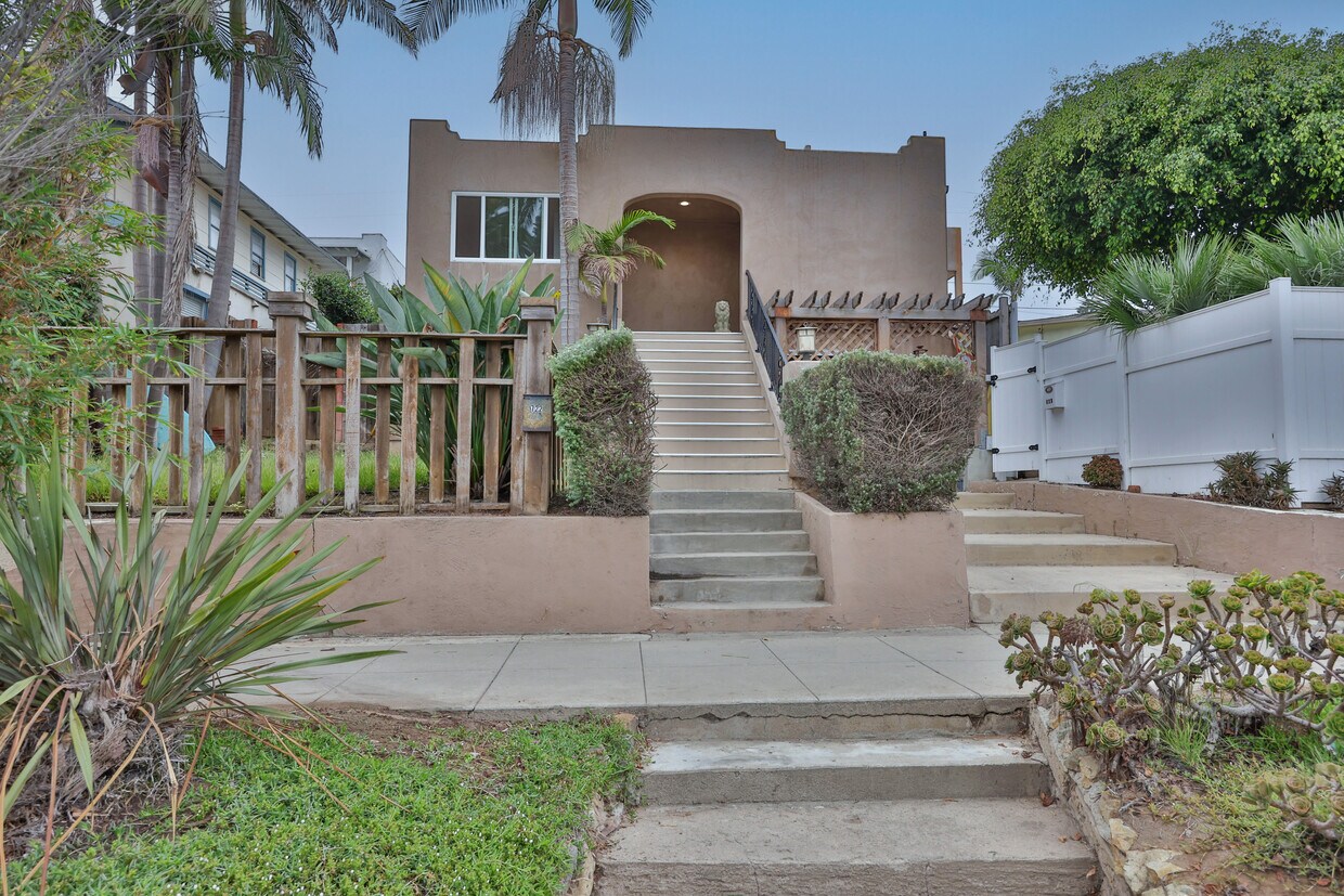 Primary Photo - 722 3rd St
