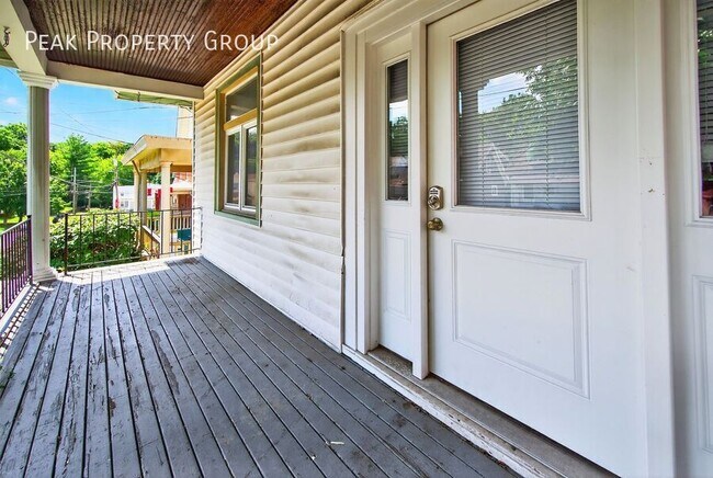 Photo - 2315 Moerlein Ave Apartment