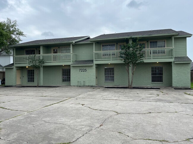 Foto del edificio - 7225 Owen Ct
