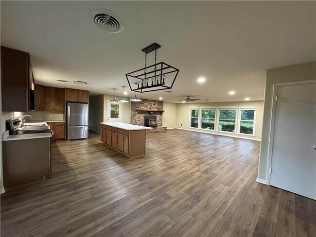 Foto del edificio - 11670 Hwy 80 E
