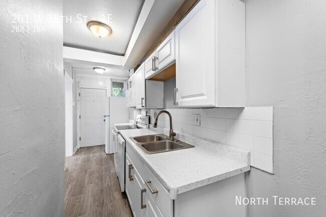 Foto del edificio - 201 W 38th St