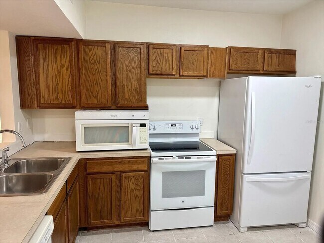 Foto del edificio - 9515 Grovedale Cir