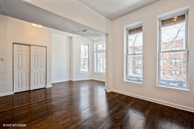 Foto del edificio - 4623 S Evans Ave