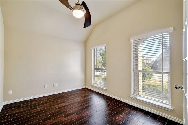 Building Photo - 327 Saffron Springs