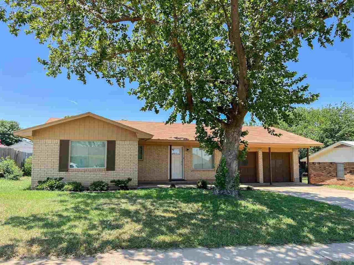 5402 Hooper Dr, Wichita Falls, TX 76306 House for Rent in Wichita