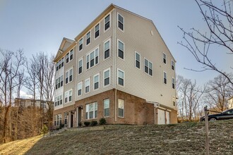 Building Photo - 14755 Malloy Ct