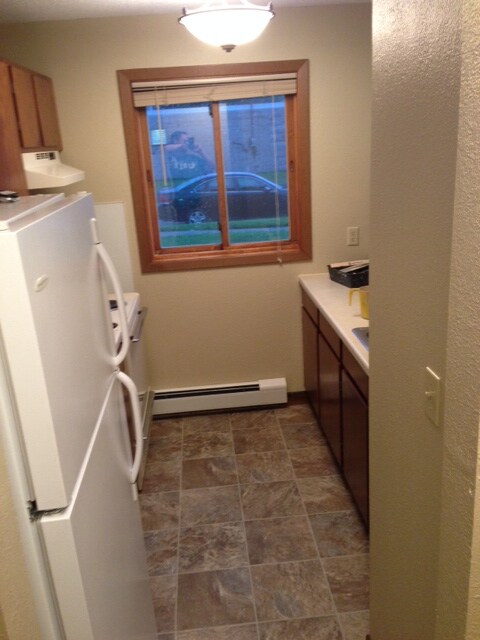 El nuevo piso de la cocina - Crossroads Apartments