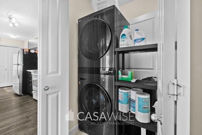 Photo du bâtiment - 340-340 Windermere Rd NW