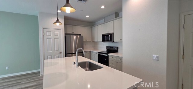 Foto del edificio - 7339 Portia Ln