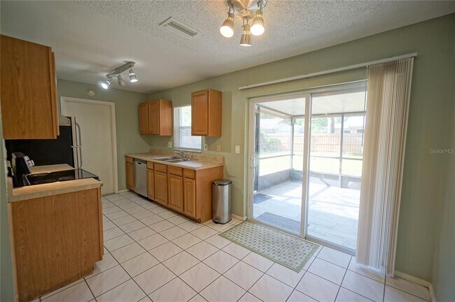Foto del edificio - 5117 Ellendale Ave