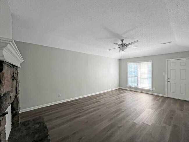 Foto del edificio - 4614 Sunnyslope Dr