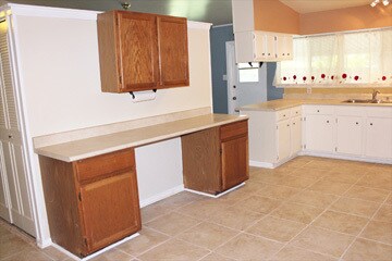 Built-in work area - 2915 Eagle Rdg