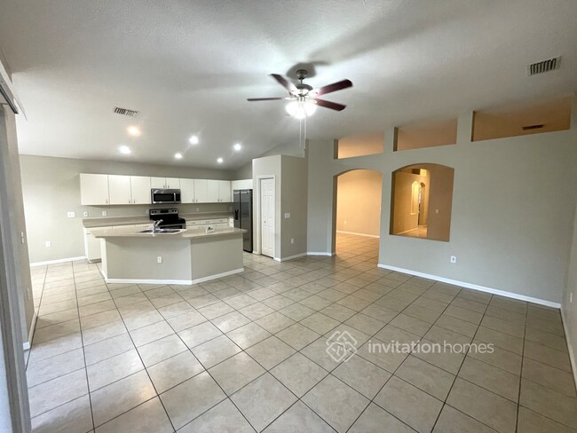 Building Photo - 34711 Birchmont Ln