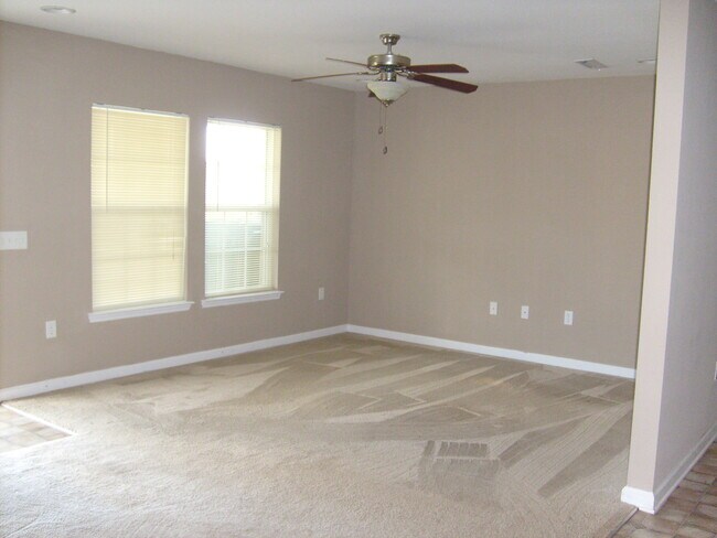 Foto del edificio - Blakely Commons