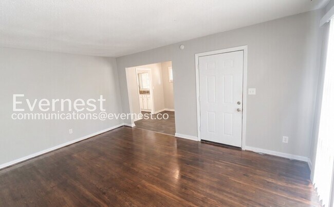 Foto del edificio - 224 13th Ave NE