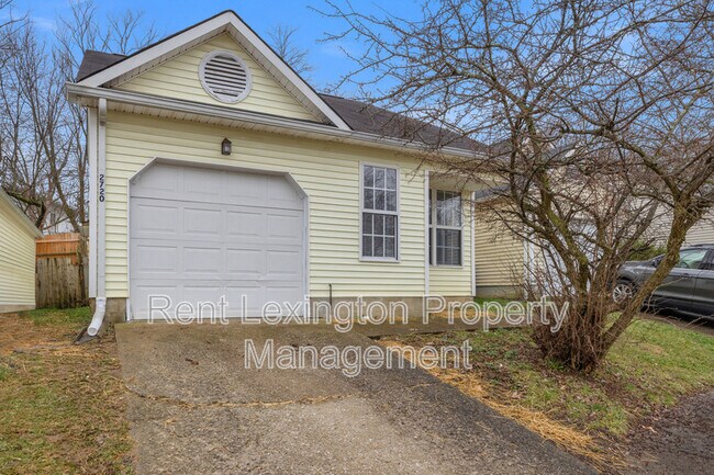 Foto del edificio - 2720 Chelsea Woods Ct