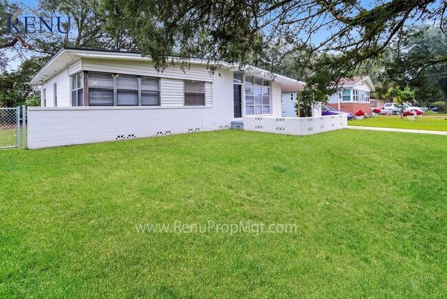 Building Photo - Holiday Special: 50% off your first month!...