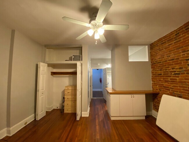 Foto del edificio - 2841 n Calvert Street