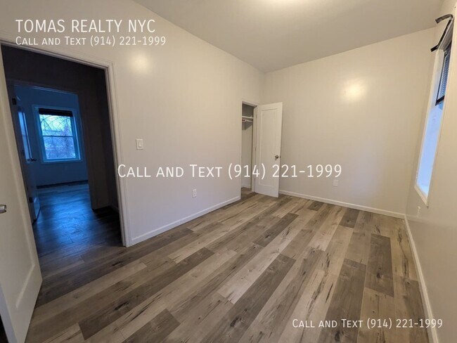 Building Photo - 28 Vineyard Ave