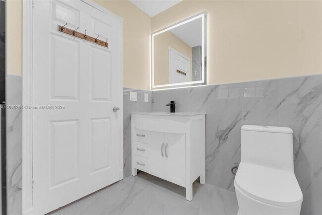 Foto del edificio - 7640 NW 182nd Terrace
