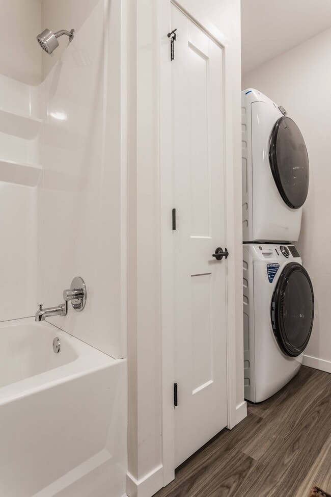 Urbane In-Unit Laundry - Urbane