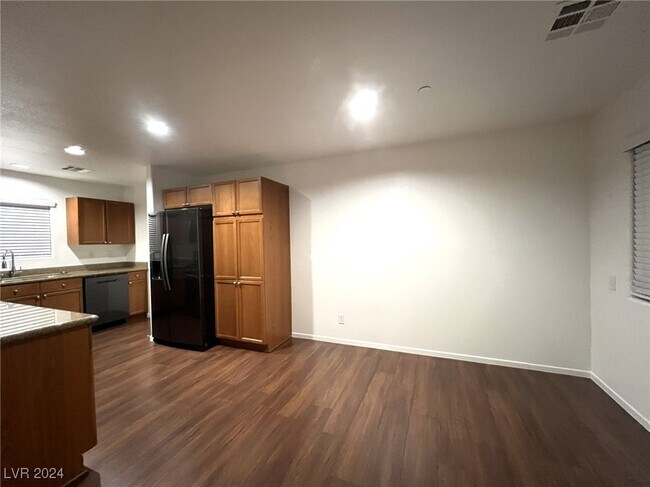 Foto del edificio - 9161 Veranda Ct