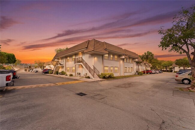 Foto del edificio - 6921 SW 129th Ave