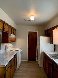 Foto principal - 3200 Waller St
