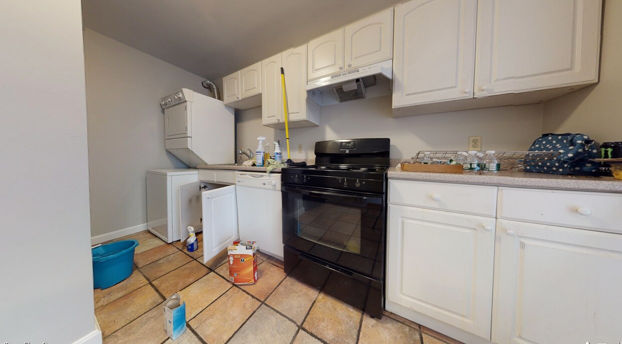 Primary Photo - 350 Allston St