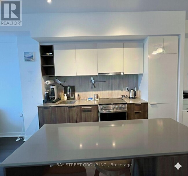 Building Photo - 31 Tippett Rd