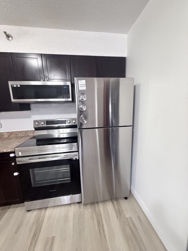 Photo du bâtiment - 405 5th Ave N