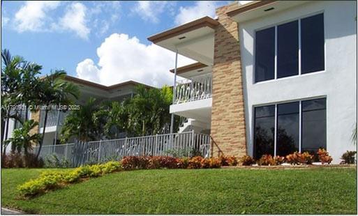 Foto principal - 7422 NE 6th Ct
