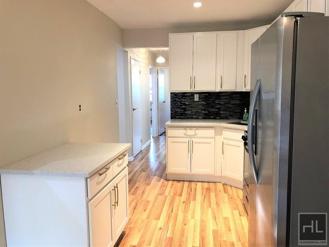 Foto del edificio - 1065 E 84th St