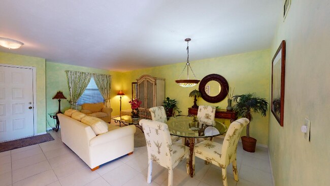 Foto del edificio - 460 Fox Haven Dr