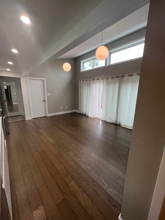 Building Photo - 2 bed/2 bath charming TINY house in Concord