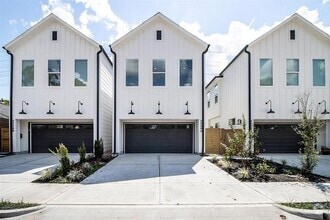 Building Photo - 4508 Hardy St