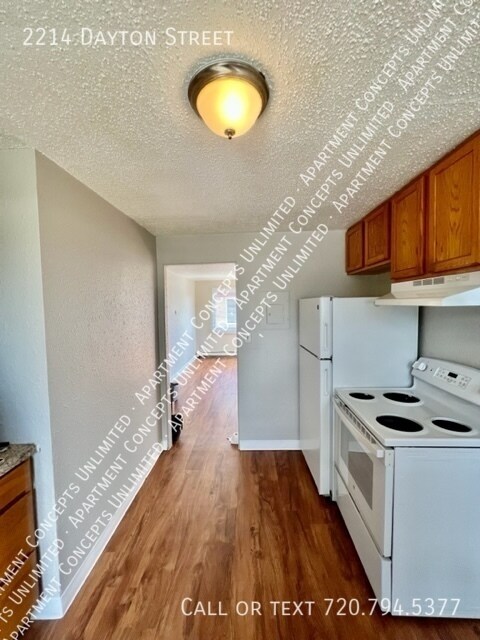 Building Photo - 2214 Dayton St