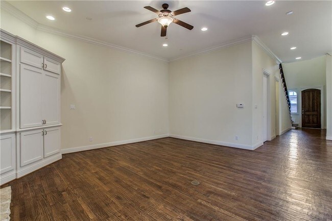 Building Photo - 16210 Koi Pond Ct