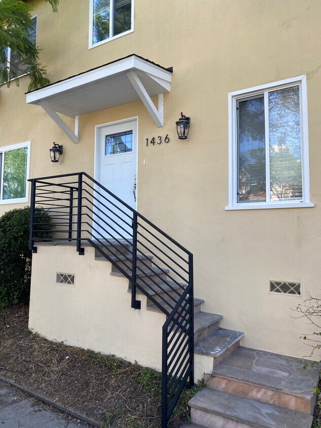 Primary Photo - 1436 Selby Ave