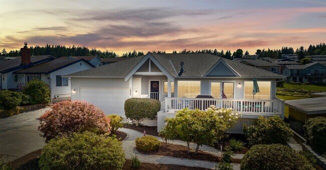 Building Photo - 1486 SE Camano Dr