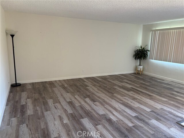 Foto del edificio - 1022 W 26th St