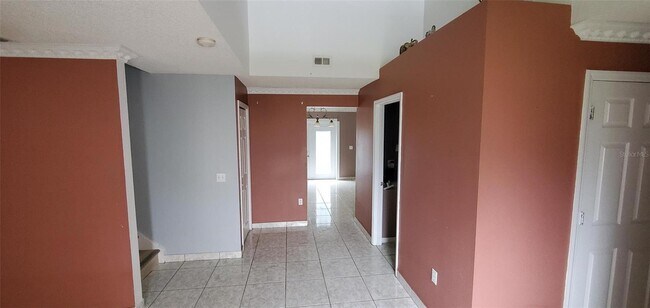 Building Photo - 641 Koala Ct
