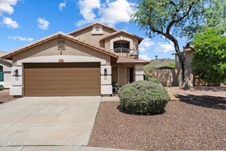 Building Photo - 2314 E Paraiso Dr